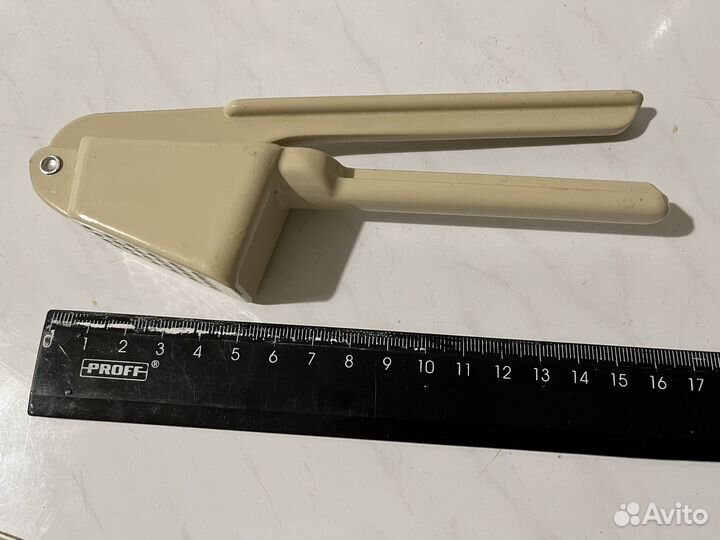 Пресс для чеснока