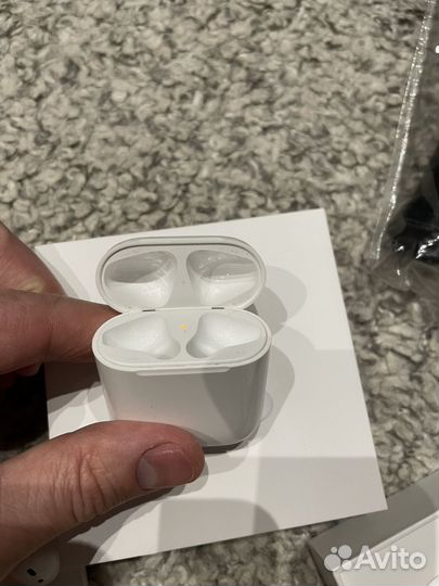 Наушники airpods