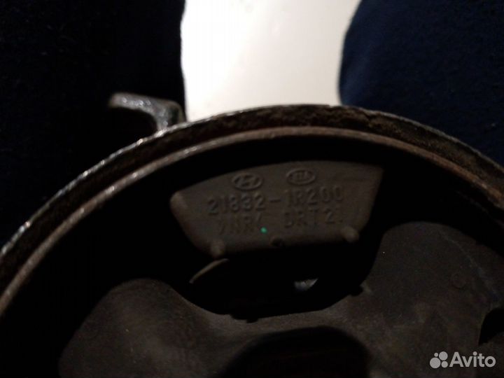 Кронштейн подушка МКПП Hyundai Solaris, Kia rio 3