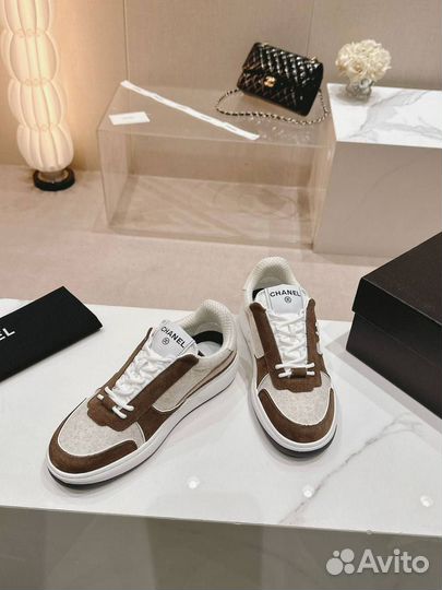 Женские кроссовки chanel