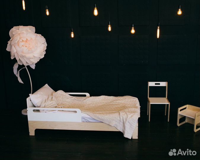 Кровать