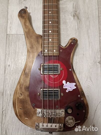 Бас гитара 4 струны