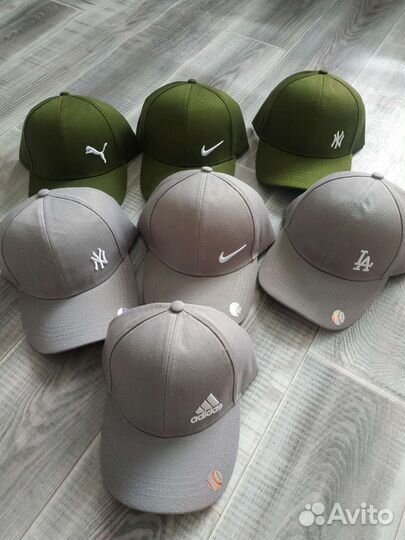 Новая кепка с объёмной вышивкой