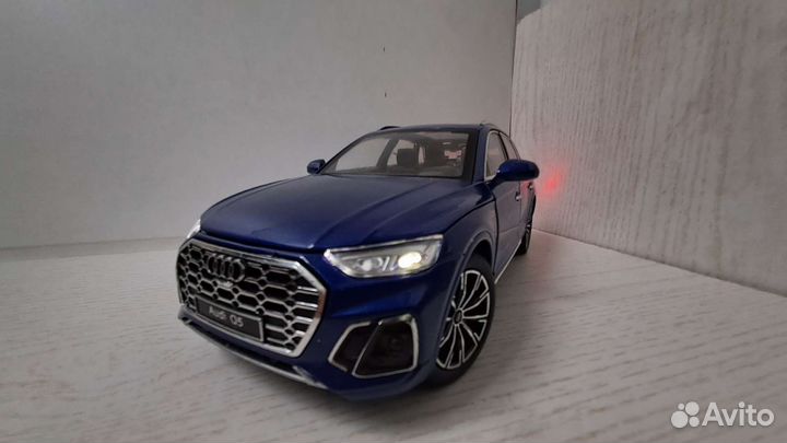 Коллекционая модель audi Q5