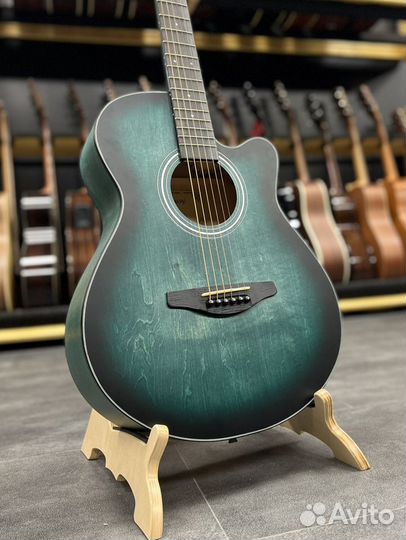Акустическая гитара (новая)