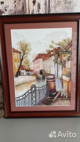 Картина, вышитая крестиком