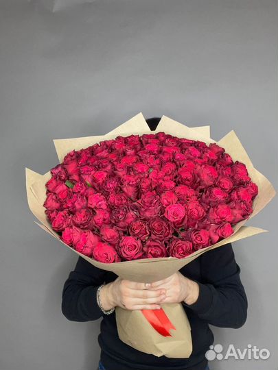 Розы букет из диантусов