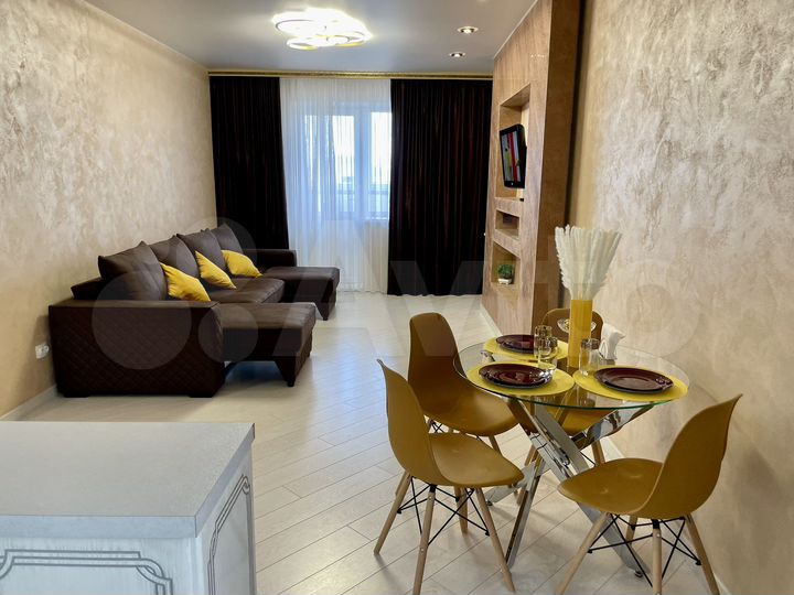 2-к. квартира, 65 м², 9/14 эт.