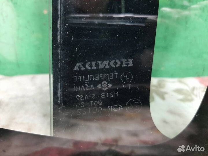 Стекло (форточка) заднее правое Honda Jazz 2004