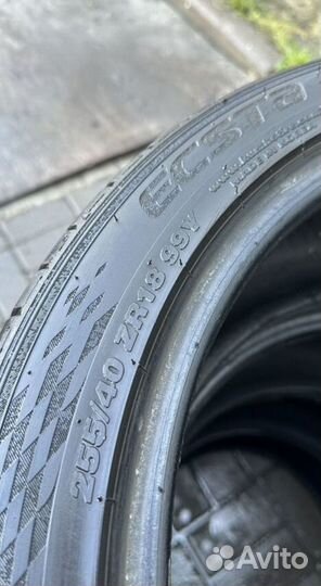 Kumho Ecsta PS71 SUV 225/45 R18 и 255/40 R18 99Y