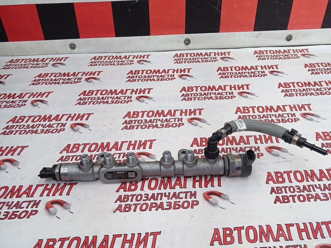 Топливная рампа рейка Jaguar F-Pace 2.0 дизель