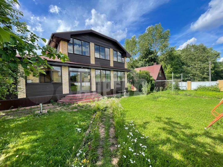 Дом 231,8 м² на участке 18 сот.