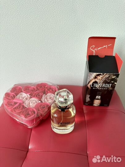 Парфюм женский givenchy