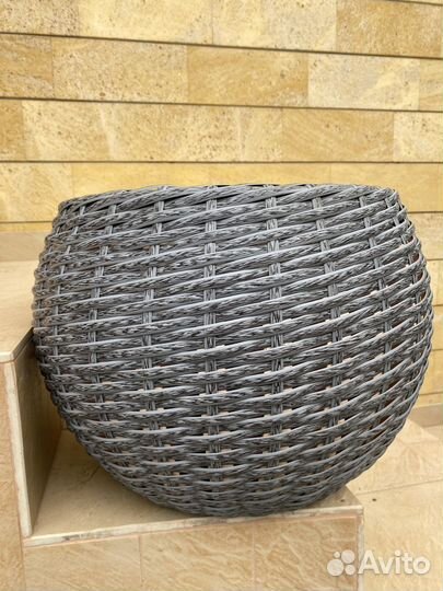 Кашпо-шарик для цветов