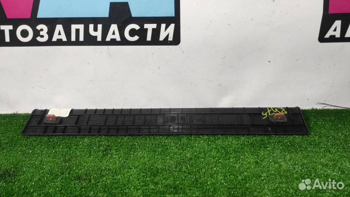 Накладка внутренняя на порог Ford Mustang