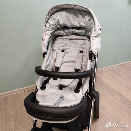 Детская коляска Invictus V-Plus 2 Светло-серая