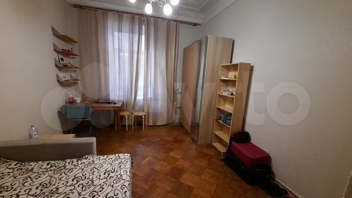 4-к. квартира, 110 м², 3/5 эт.