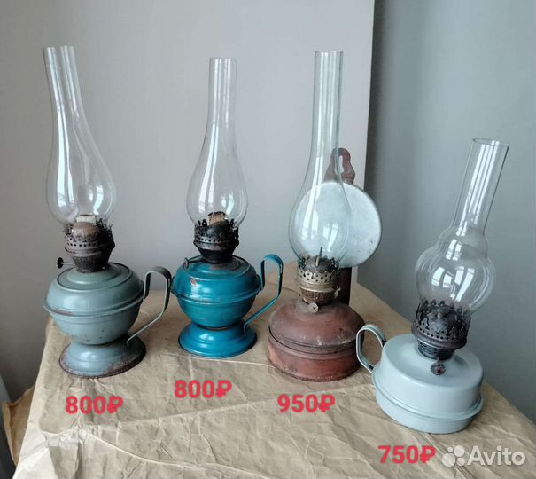 Старинная керосиновая лампа