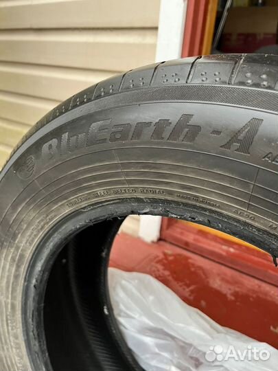 Yokohama BluEarth A34 215/65 R17 99V