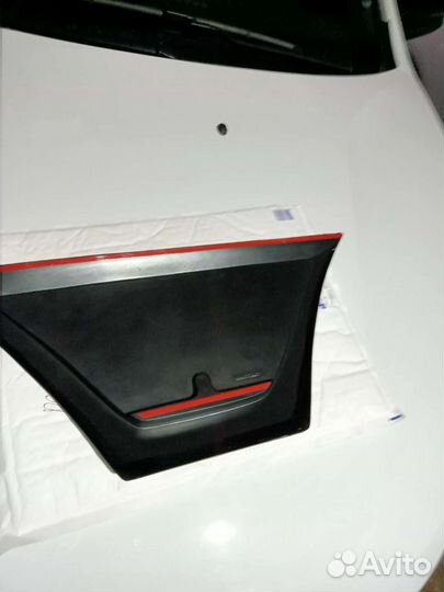 Треугольная полка накладка передней панели