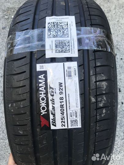 Yokohama BluEarth AE51 225/40 R18 92W
