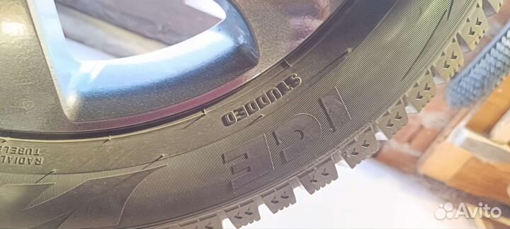 Колеса R16 в сборе зимние на литых дисках