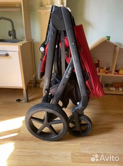 Коляска Cybex balios s Ferrari