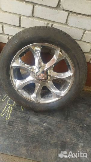Продам диски Infiniti с комплектом резины