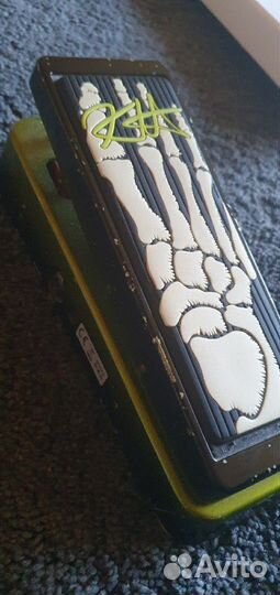 Cry baby kirk hammett wah-wah