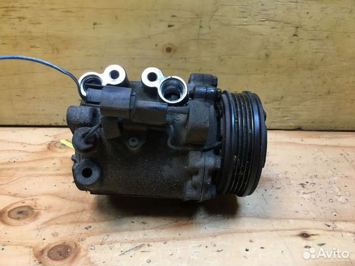 Компрессор кондиционера Mitsubishi Pajero Mini