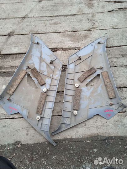 Обшивки задних стоек Nissan Sunny Ниссан Санни