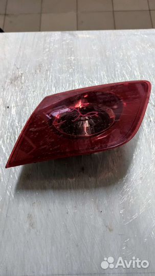 Фонарь крышки багажника задний правый Mazda 3 BK