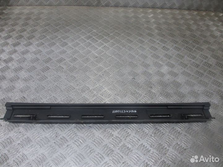 Накладка обдува лобового стекла (центральная часть