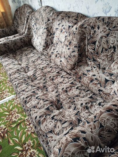 Продам диван и кресла