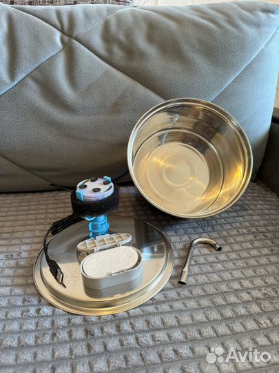 Фонтан поилка для кошек