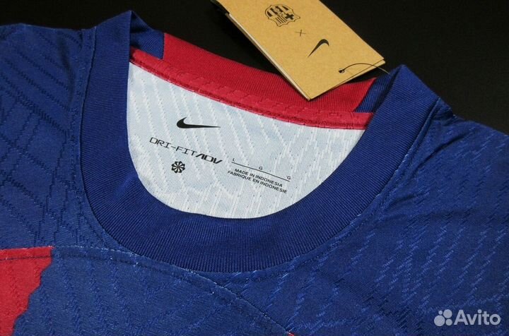 Форма Барселона сезон 22/23