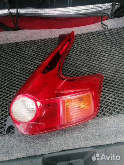 Фонарь задний правый nissan juke
