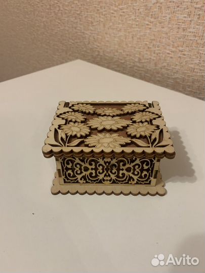 Шкатулка для хранения украшений