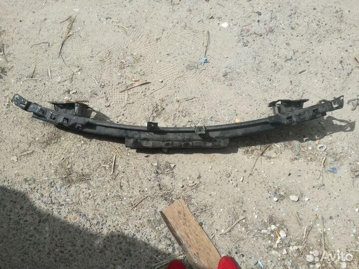 Усилитель бампера Kia Cerato, 2004 - 2007 гг