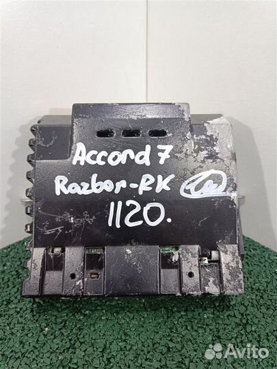 Усилитель акустической системы Honda Accord 7 2.0