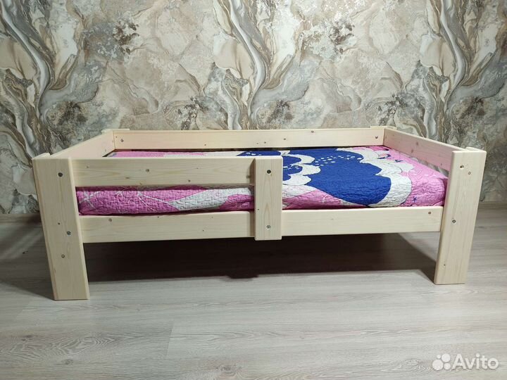 Детская кровать из массива сосны