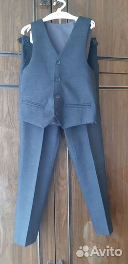 Школьный костюм