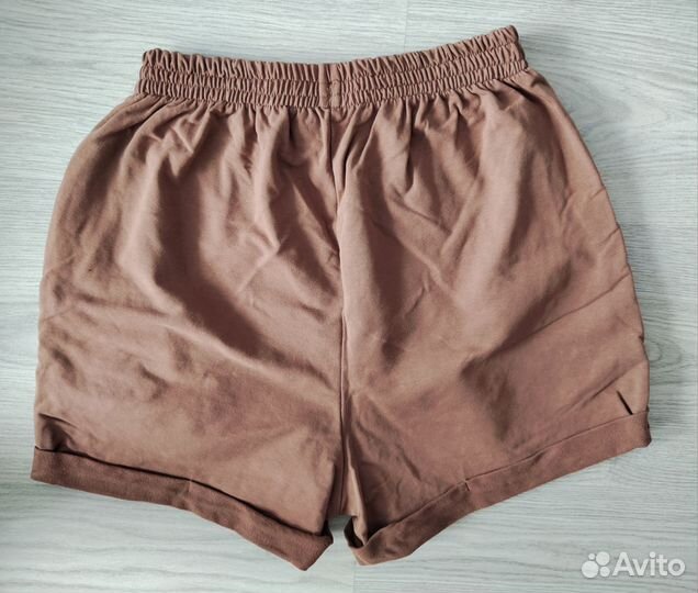 Шорты женские