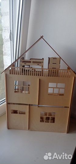 Кукольный домик