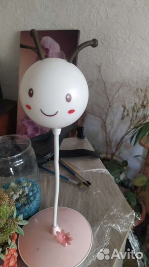 Пчелка с аккумулятором внутри