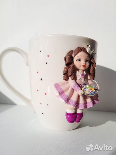 Кружка с декором из полимерной глины