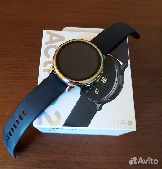 Смарт-часы Samsung Galaxy Watch Active 2 (44 мм)