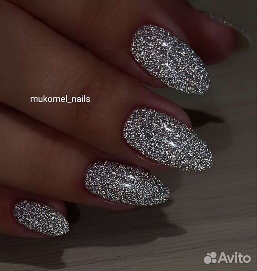 Педикюр с покрытием лаком