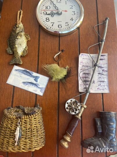 Ключница настенная с часами