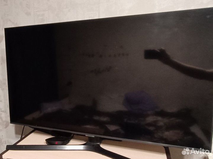 Телевизор SMART tv 43 бу